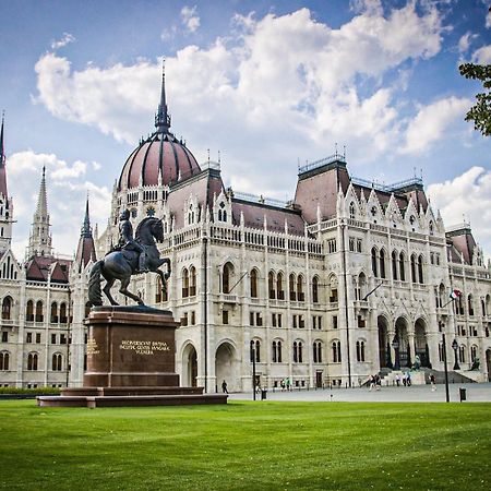 Heart Of The City, Entire Very Big Apartment Budapest Ngoại thất bức ảnh