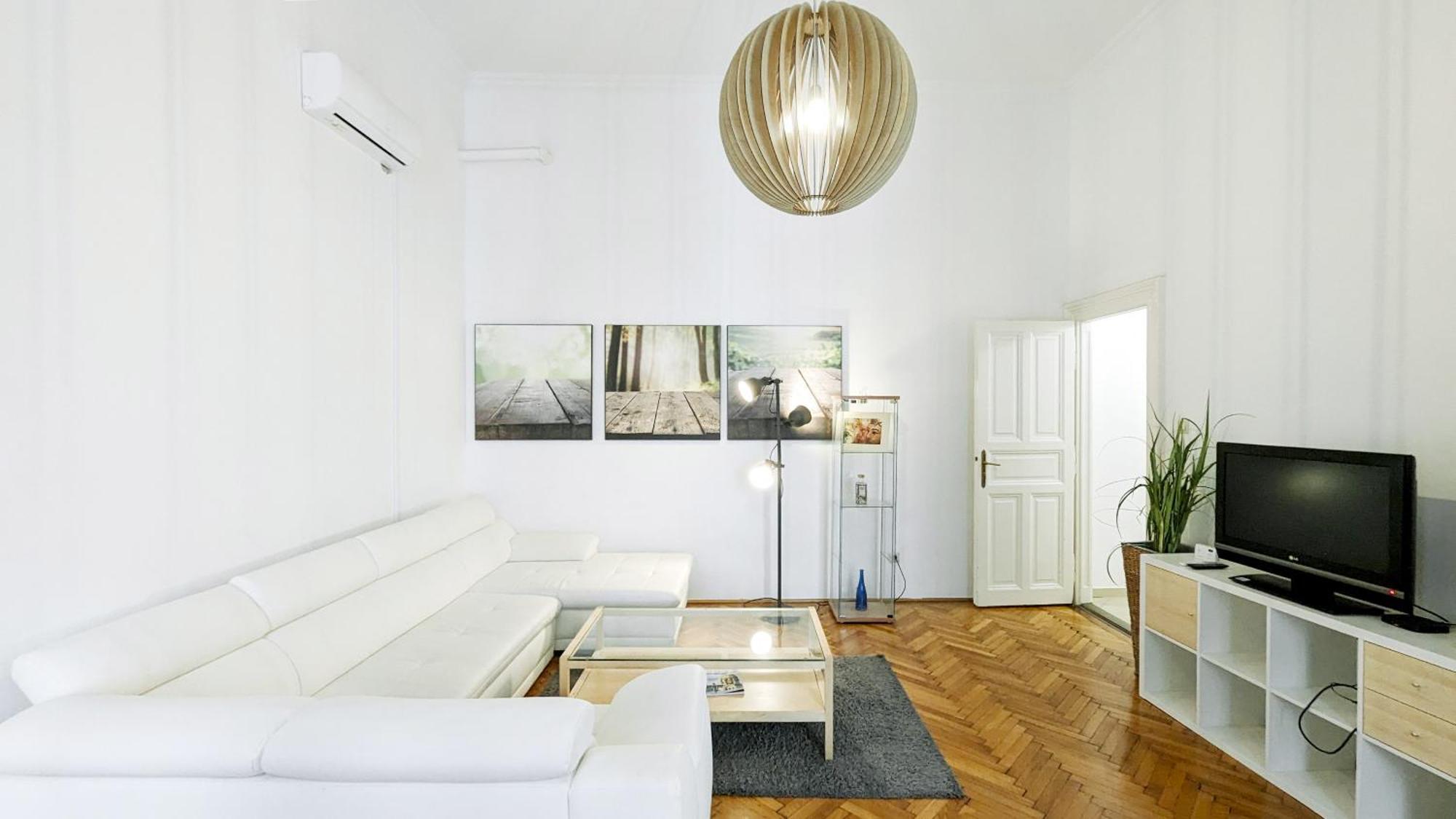 Heart Of The City, Entire Very Big Apartment Budapest Ngoại thất bức ảnh