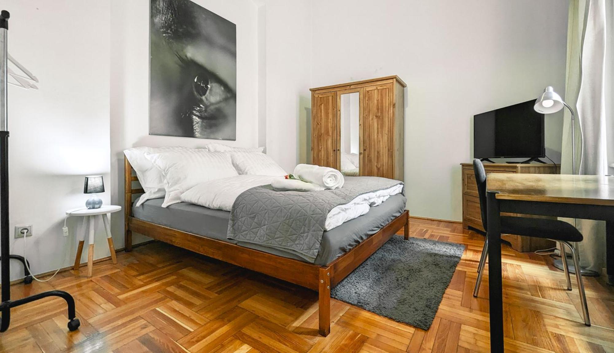 Heart Of The City, Entire Very Big Apartment Budapest Ngoại thất bức ảnh